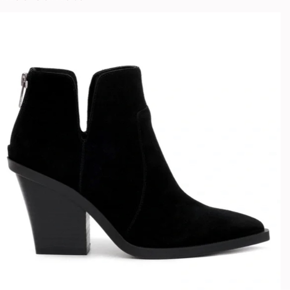 VINCE CAMUTO GWELONA Black Genuine Suede BOOTIES - Picture 1 of 13